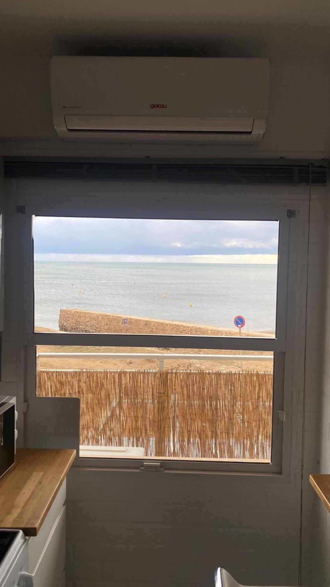 Beachfront Apartment - La Mata تورّيفيِخا المظهر الخارجي الصورة
