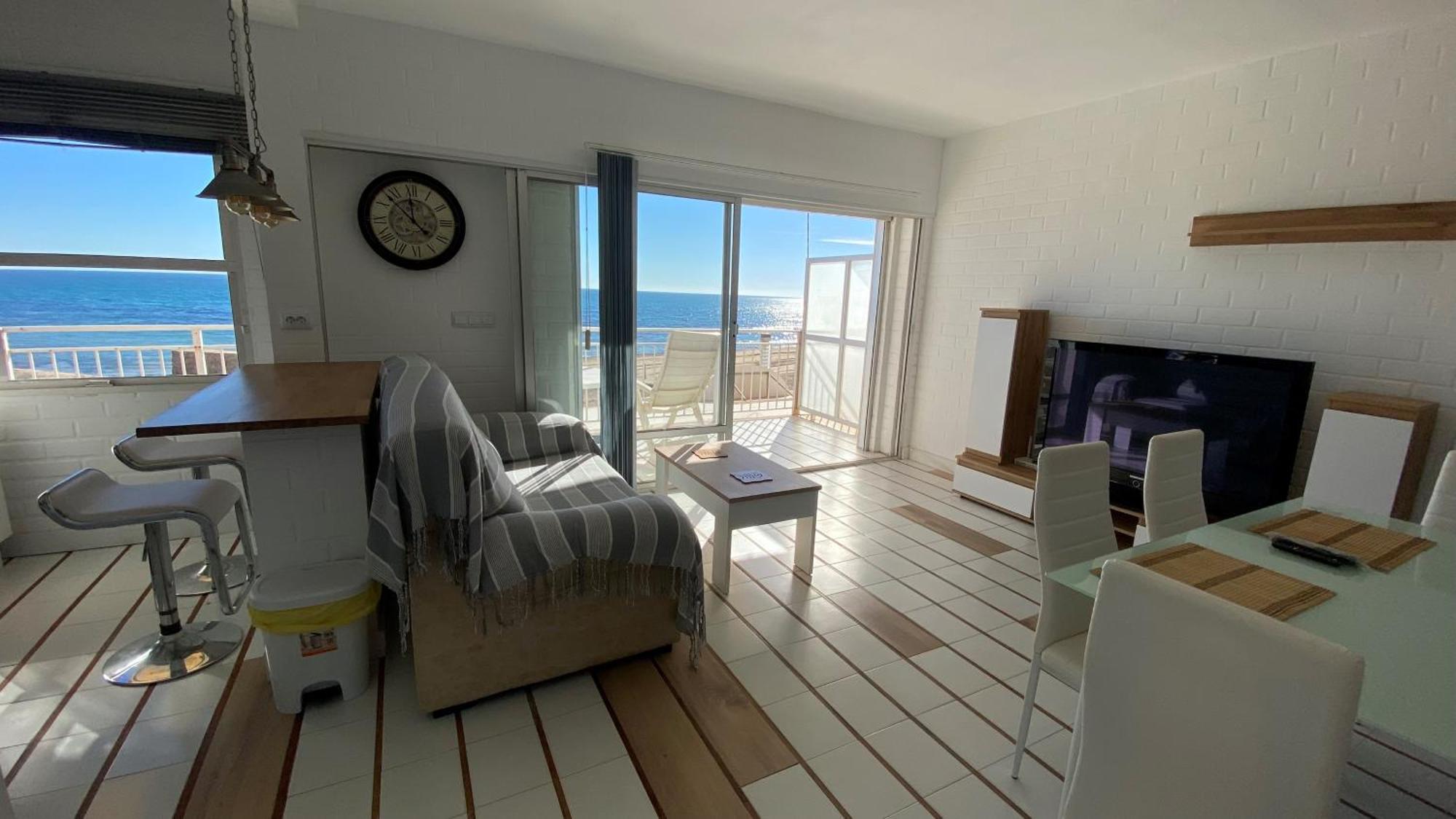 Beachfront Apartment - La Mata تورّيفيِخا المظهر الخارجي الصورة