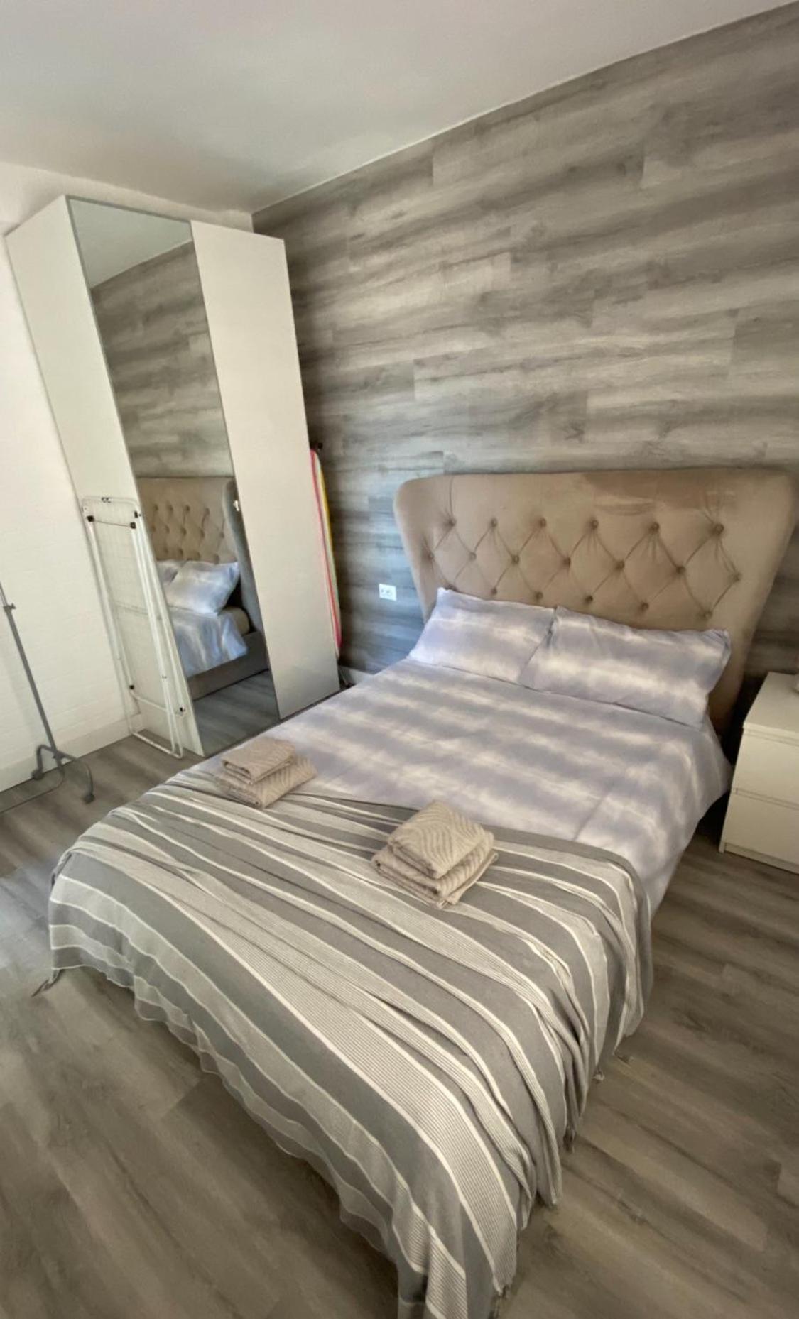 Beachfront Apartment - La Mata تورّيفيِخا المظهر الخارجي الصورة